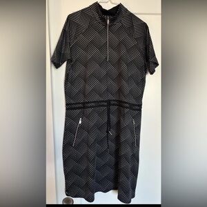 NWOT Tail Dress  Large White Black Short Sleeve 1/4 Zip Golf No Shorts